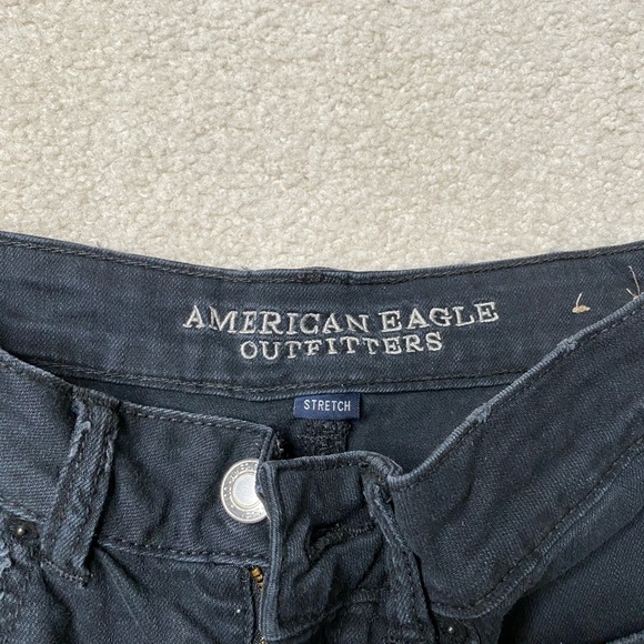 AE Shorts - Picture 1 of 3
